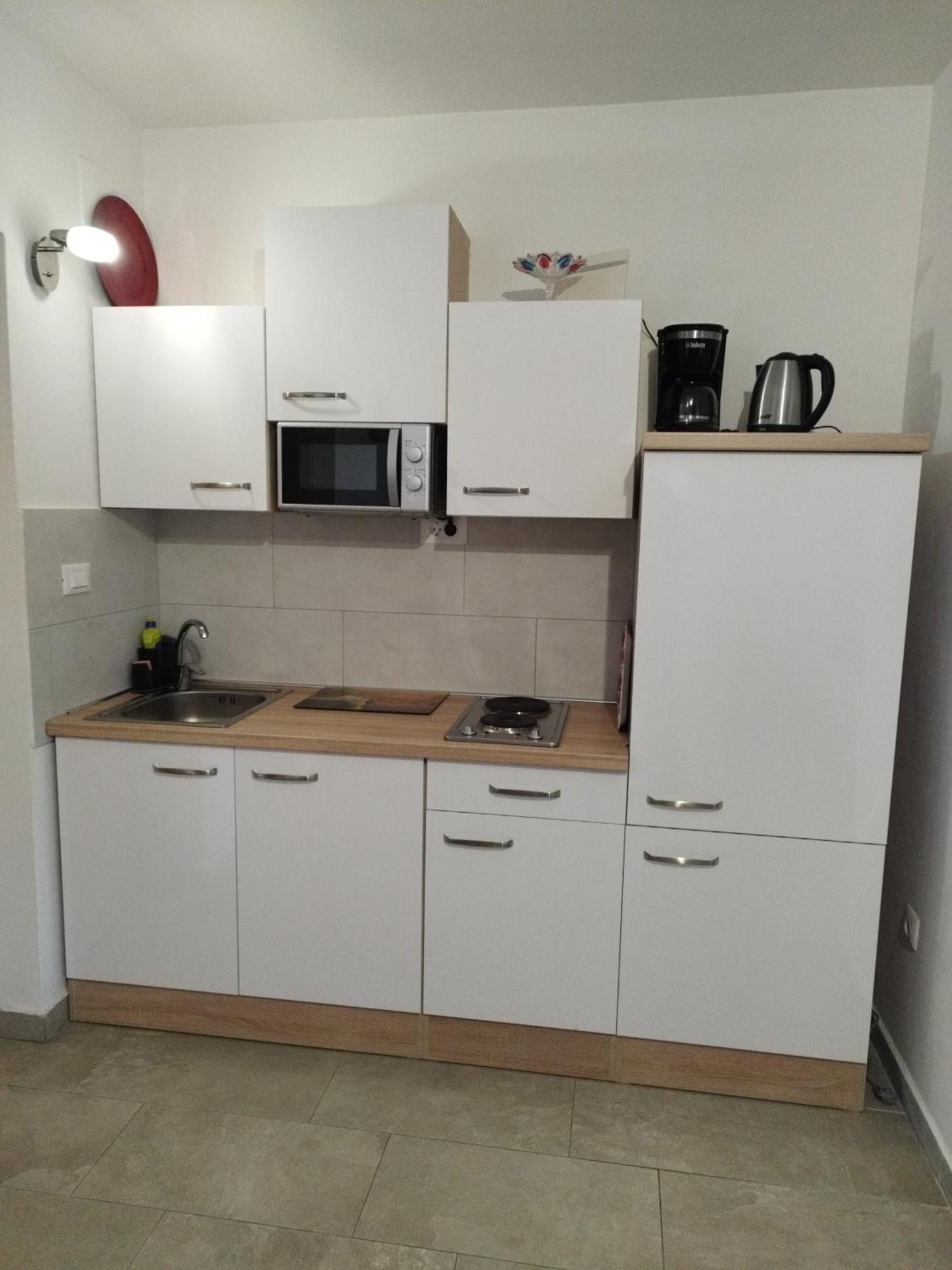 Apartmani Memic 100 M Do Plaze, Apartments Memic Only 100M From Beach Poreč Exteriör bild