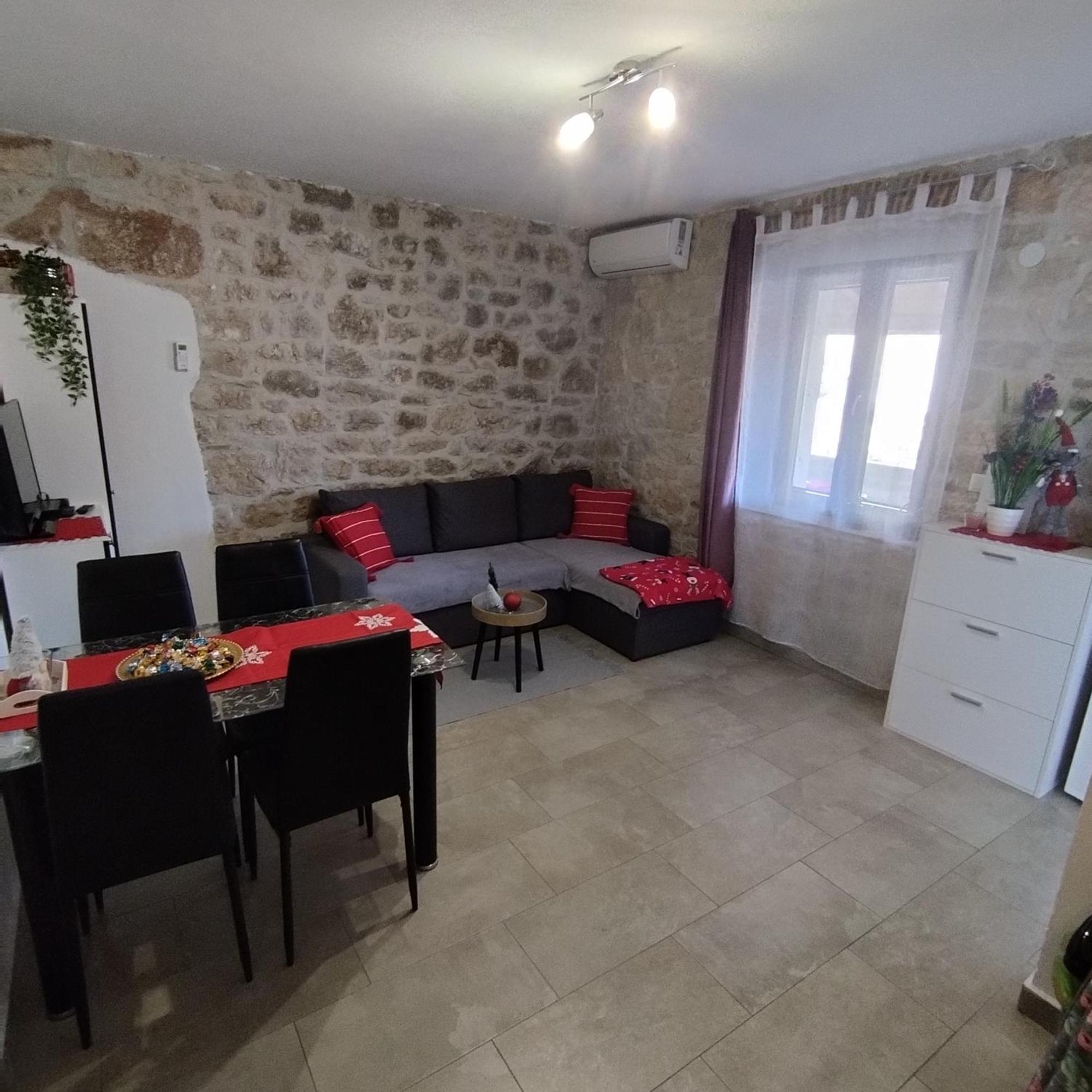 Apartmani Memic 100 M Do Plaze, Apartments Memic Only 100M From Beach Poreč Exteriör bild