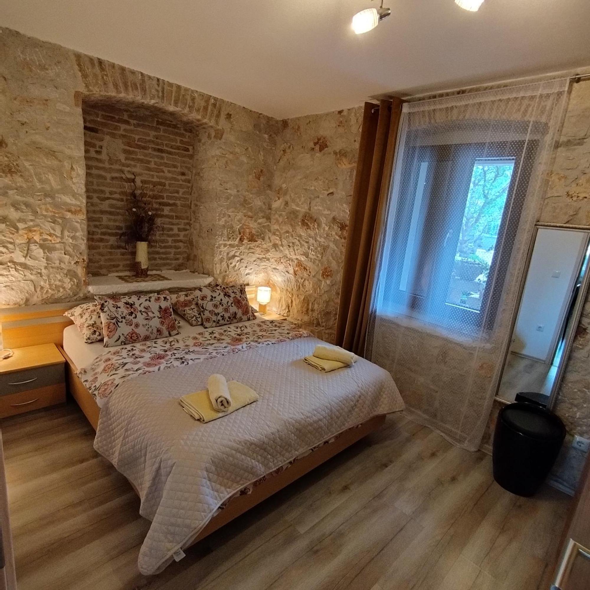 Apartmani Memic 100 M Do Plaze, Apartments Memic Only 100M From Beach Poreč Exteriör bild