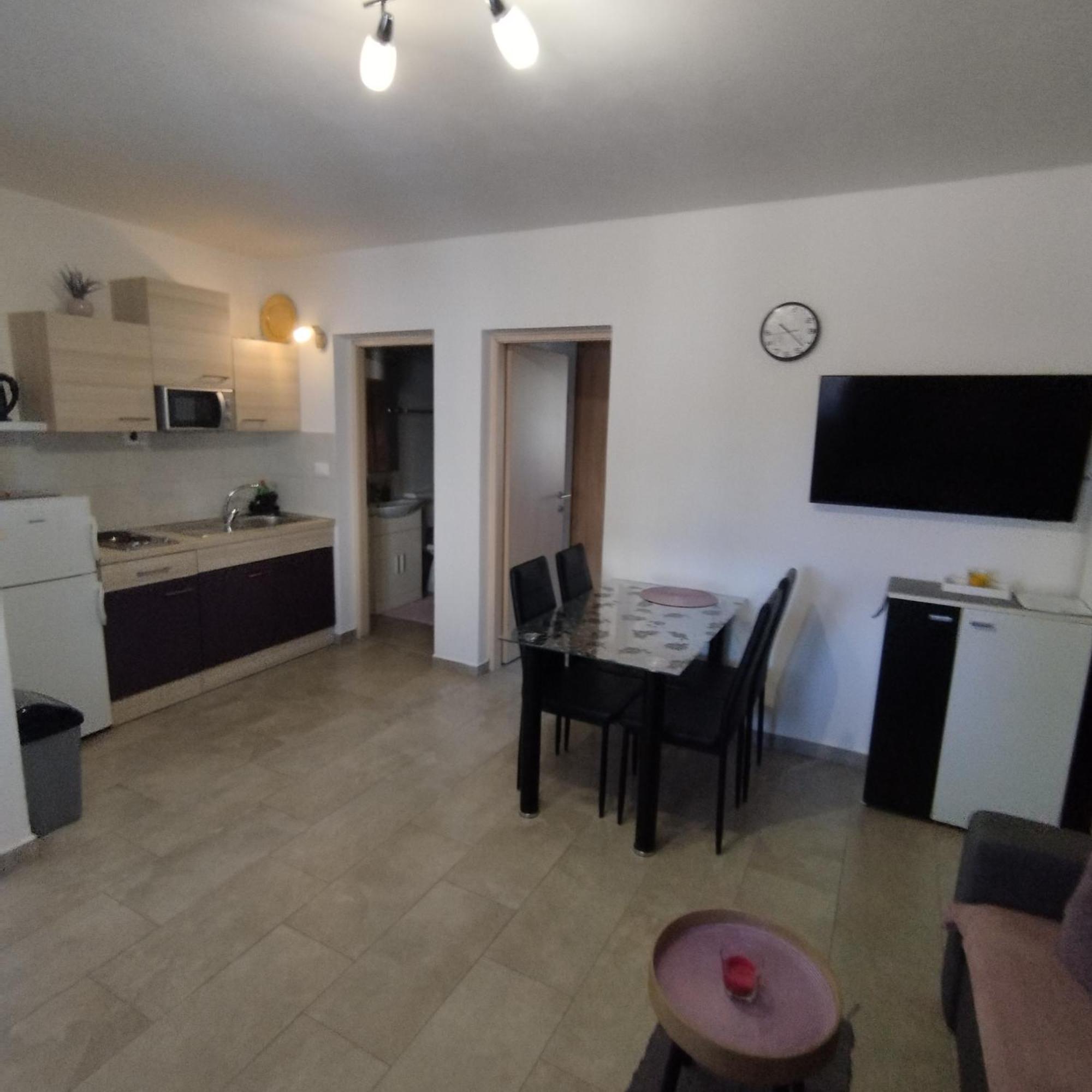 Apartmani Memic 100 M Do Plaze, Apartments Memic Only 100M From Beach Poreč Exteriör bild